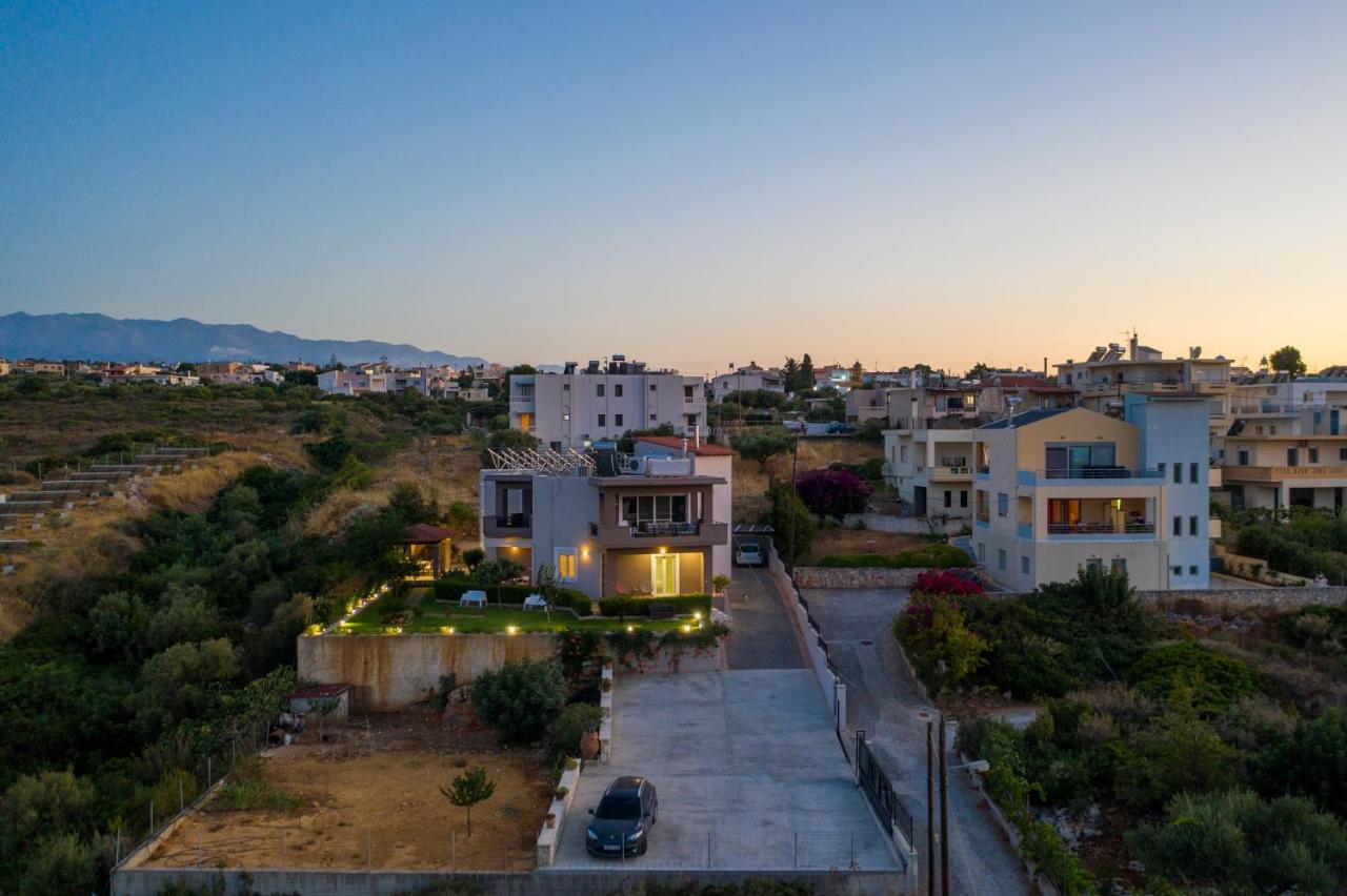 Tholos Apartments Ханья Экстерьер фото
