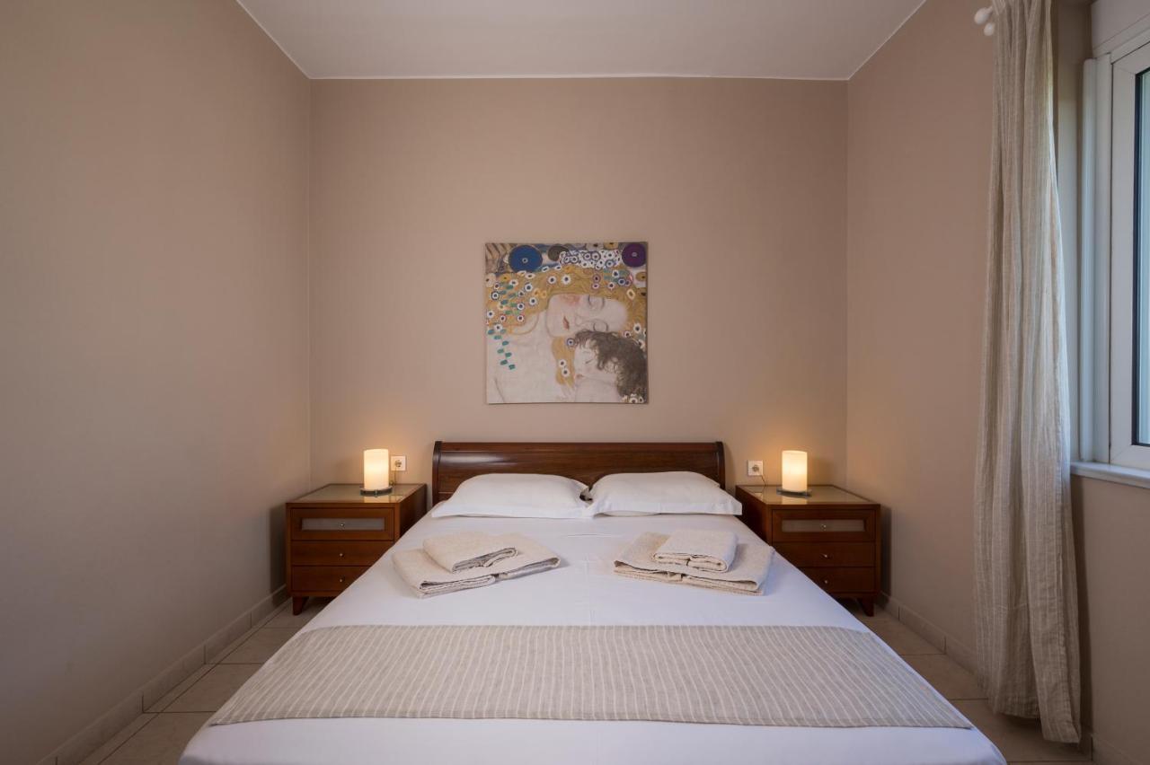 Tholos Apartments Ханья Экстерьер фото